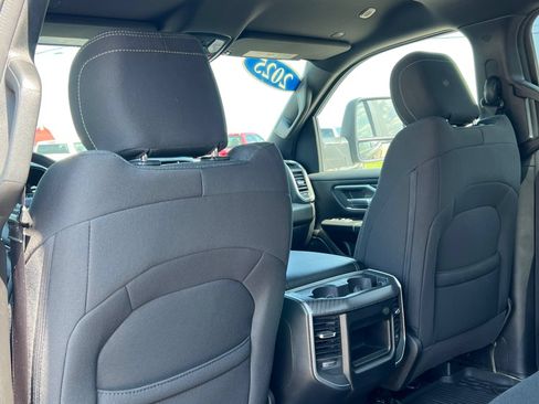 Used 2025 RAM 1500 Big Horn AWD/4WD image 36