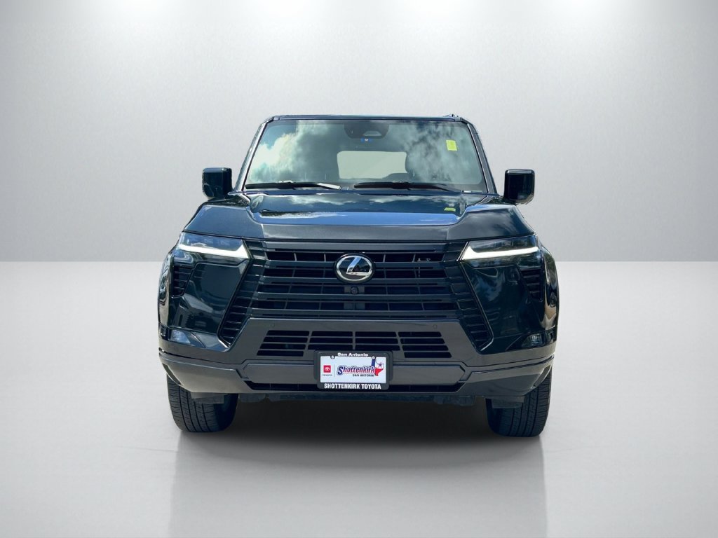Used 2025 Lexus GX 550 w/ Accessory Package (2T) AWD/4WD image 2