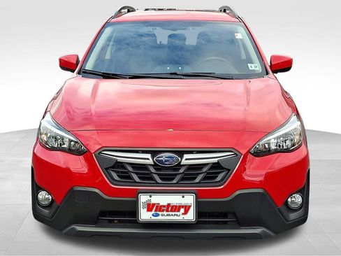 Used 2022 Subaru Crosstrek 2.0i Premium image 2