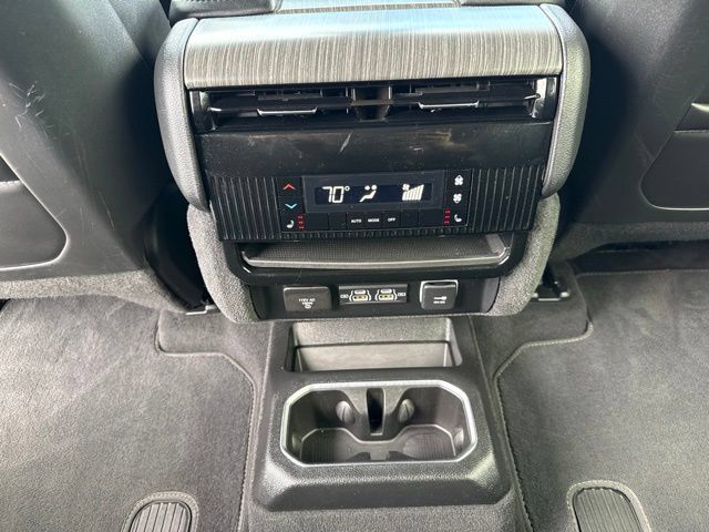 Used 2024 Jeep Wagoneer Series II AWD/4WD image 22