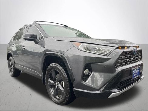 Used 2021 Toyota RAV4 XSE AWD/4WD image 3