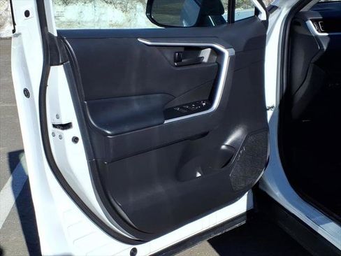 Certified 2023 Toyota RAV4 LE image 20