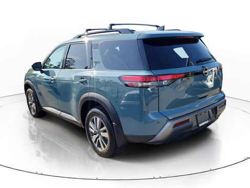 New 2026 Nissan Pathfinder SL FWD image 3
