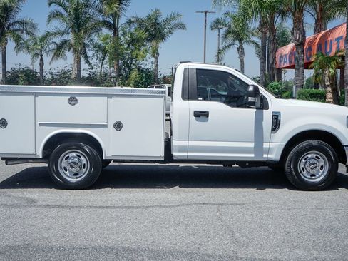 Used 2022 Ford F250 XL w/ Power Equipment Group RWD image 11