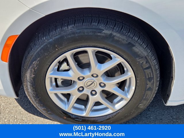 Used 2024 Chrysler Pacifica Touring-L FWD image 21