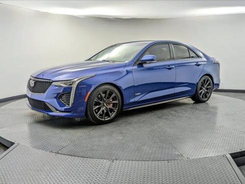 Used 2020 Cadillac CT4 V image 2