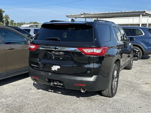 Used 2021 Chevrolet Traverse LT w/ LT Premium Package FWD image 8