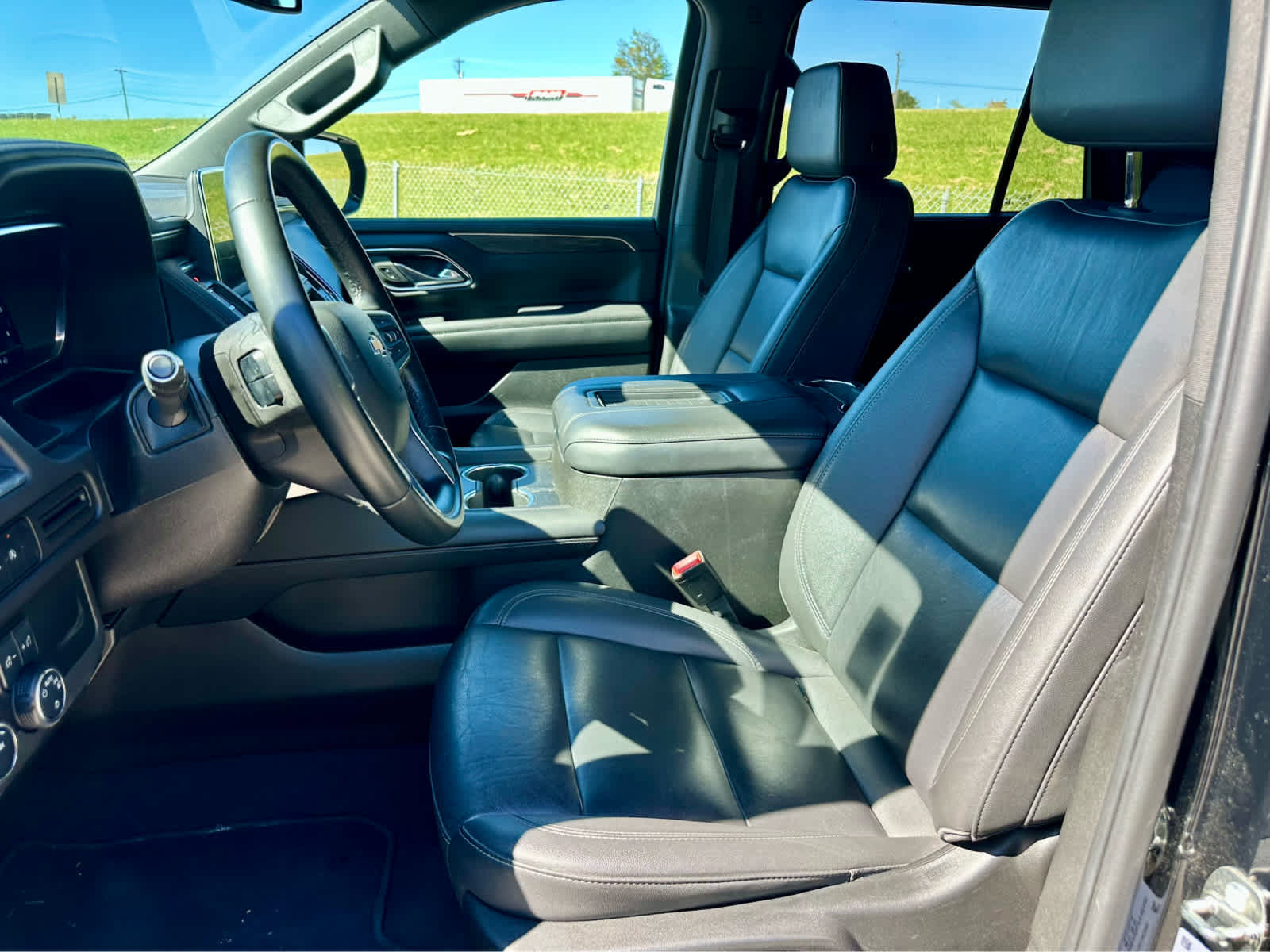 Used 2024 Chevrolet Tahoe LT AWD/4WD image 12