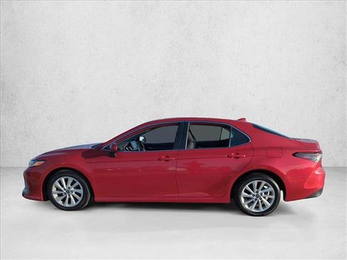 Certified 2023 Toyota Camry LE image 5