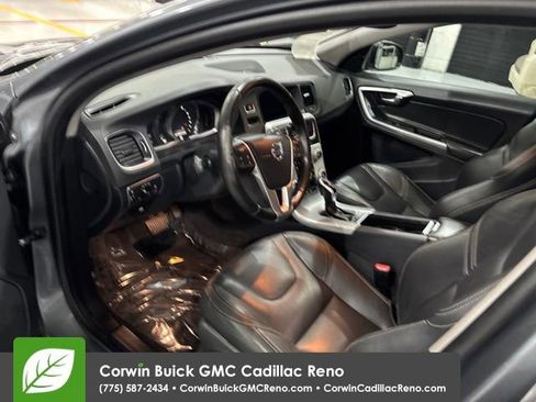 Used 2017 Volvo S60 T5 Dynamic AWD/4WD image 10