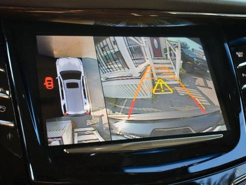 Used 2016 Cadillac Escalade Premium image 37