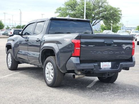 Used 2025 Toyota Tacoma TRD Sport RWD image 3