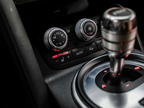 Used 2010 Audi R8 V10 image 72