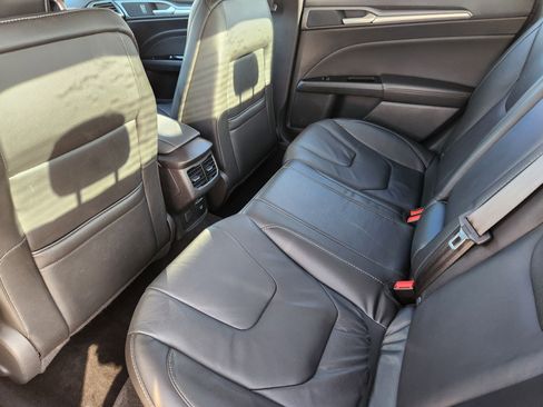 Used 2013 Ford Fusion Titanium w/ Titanium Driver Assist Pkg image 30