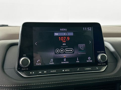 Used 2021 Nissan Rogue S FWD image 23