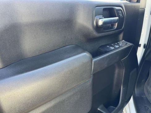 Used 2022 GMC Sierra 2500 Pro w/ Convenience Package AWD/4WD image 17