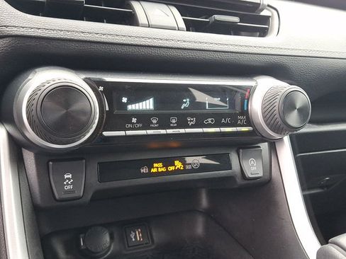 Certified 2024 Toyota RAV4 LE AWD/4WD image 20