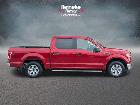 Used 2017 Ford F150 XLT w/ Trailer Tow Package RWD image 4