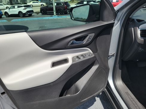 Used 2024 Chevrolet Equinox LS w/ LS Convenience Package FWD image 15