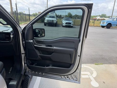 Used 2021 Ford F150 XLT w/ Equipment Group 302A High AWD/4WD image 17