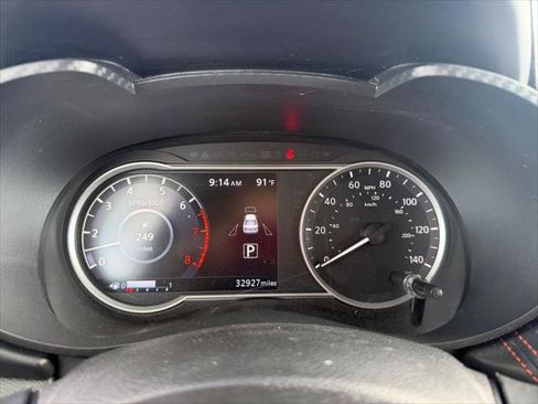 Used 2025 Nissan Versa SR FWD image 23