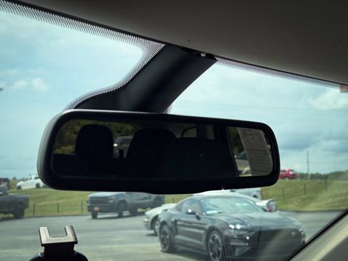 Used 2018 Dodge Journey SE w/ Blacktop Package FWD image 12