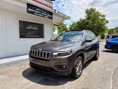 Used 2019 Jeep Cherokee Latitude Plus w/ Comfort/Convenience Group