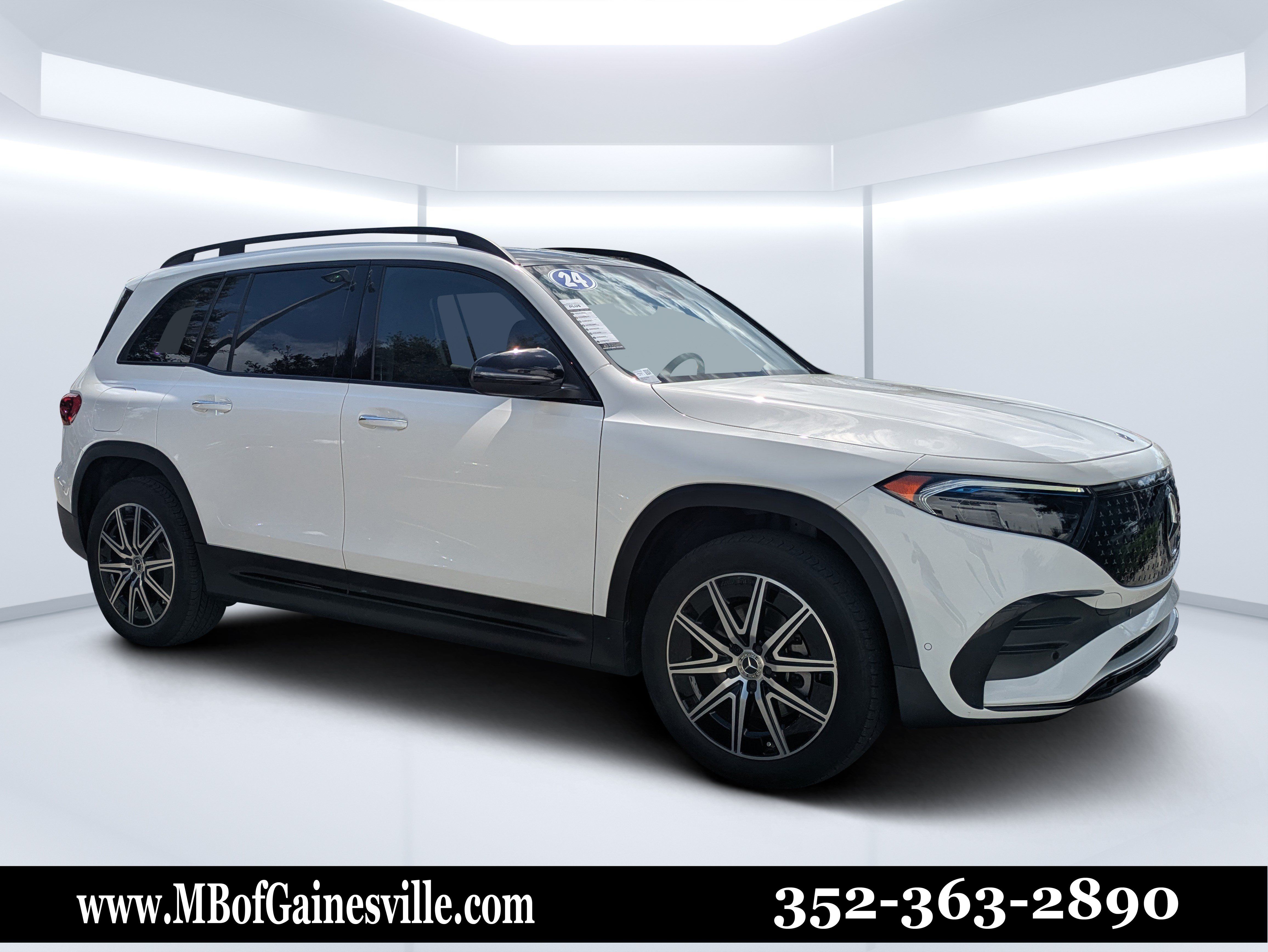 Used 2024 Mercedes-Benz EQB 350 4MATIC SUV image 1