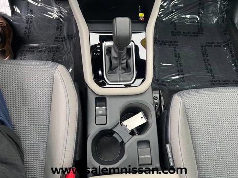 Used 2025 Subaru Forester Premium AWD/4WD image 10