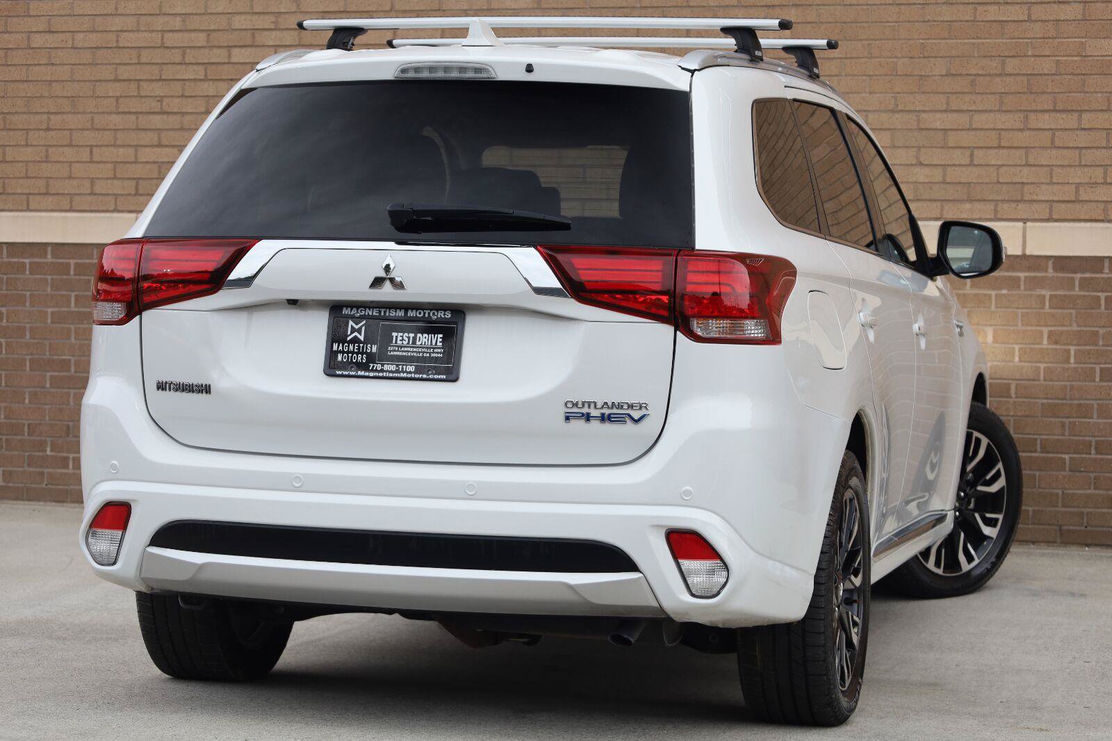 Used 2018 Mitsubishi Outlander GT AWD/4WD image 11