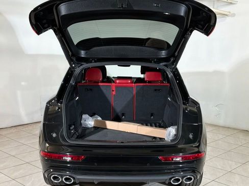 Used 2023 Audi SQ5 Premium Plus w/ Premium Plus Package image 22