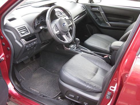 Used 2018 Subaru Forester 2.5i Touring w/ Popular Package #3B image 11