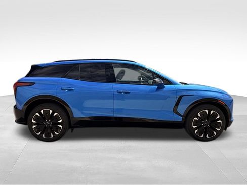 Used 2024 Chevrolet Blazer EV RS AWD/4WD image 9