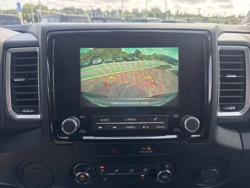 Used 2022 Nissan Frontier SV RWD image 19