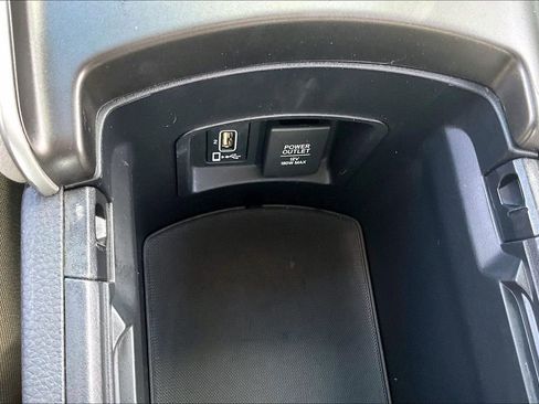 Used 2020 Honda Accord Touring image 16
