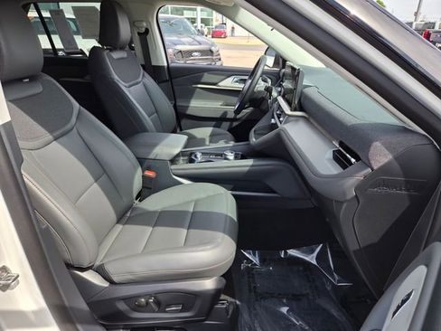 New 2026 Ford Explorer Active image 14