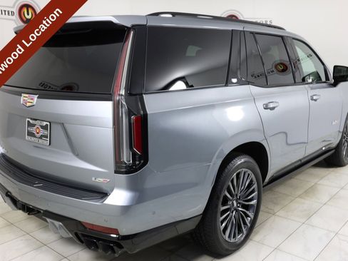 Used 2023 Cadillac Escalade V AWD/4WD image 3