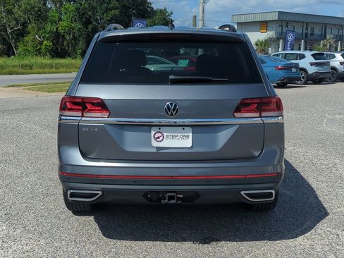 Used 2023 Volkswagen Atlas SE w/ Panoramic Sunroof Package FWD image 6