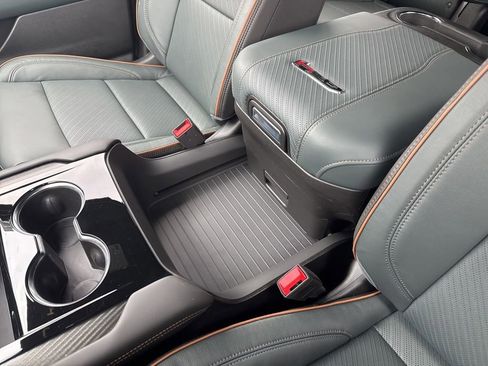 New 2026 GMC Yukon AT4 w/ AT4 Premium Package image 46