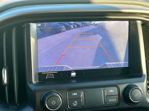 Used 2022 Chevrolet Colorado Z71 image 11