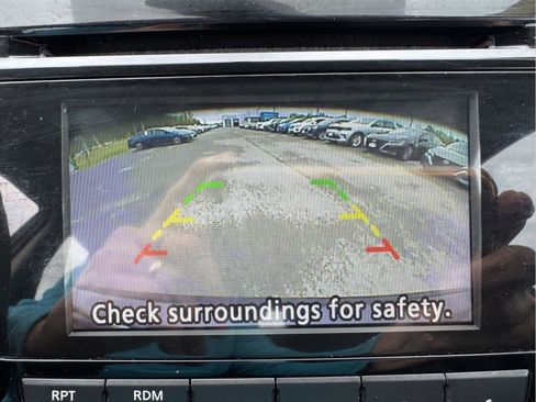 Used 2018 Nissan Rogue Sport SV AWD/4WD image 21