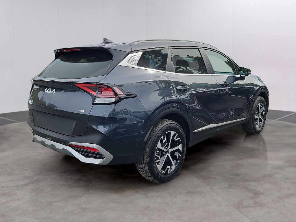 Certified 2023 Kia Sportage EX AWD/4WD image 4