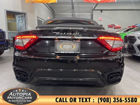 Used 2018 Maserati GranTurismo Sport RWD image 41