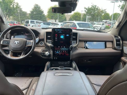 Used 2025 RAM 1500 Limited AWD/4WD image 19