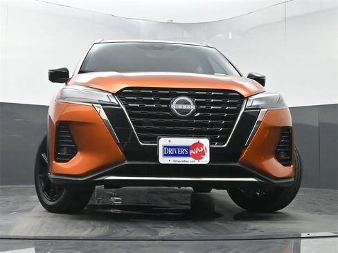 Used 2022 Nissan Kicks SR w/ Interior Electronics Package image 23