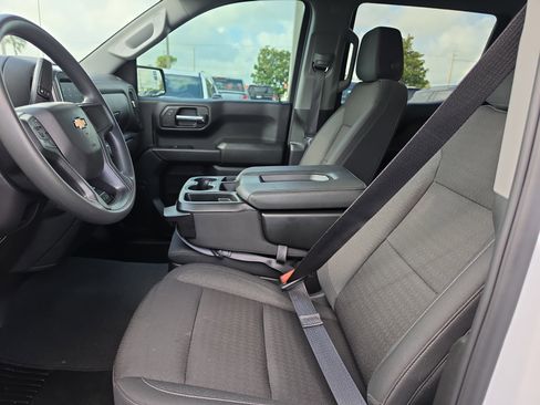 Used 2024 Chevrolet Silverado 1500 Custom w/ Turbomax Blackout Package RWD image 15