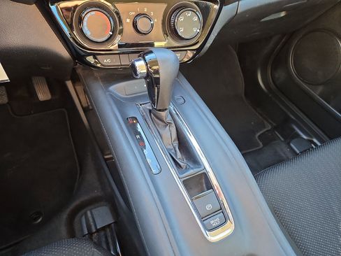 Used 2016 Honda HR-V LX image 22