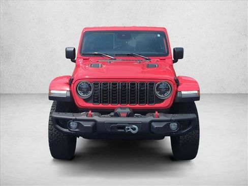 Used 2025 Jeep Wrangler Unlimited Rubicon w/ Steel Bumper Group AWD/4WD image 2