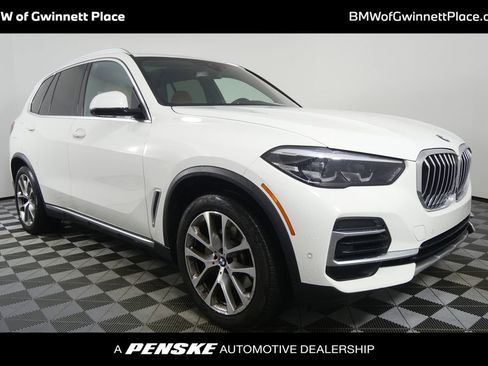 Certified 2023 BMW X5 sDrive40i w/ Parking Assistance Package image 1