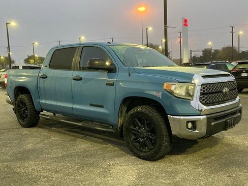 Used 2019 Toyota Tundra SR5 image 3
